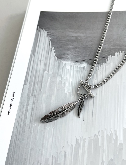 feather rough long chain necklace