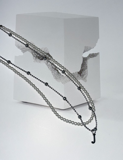 surgical steel pearl set necklace