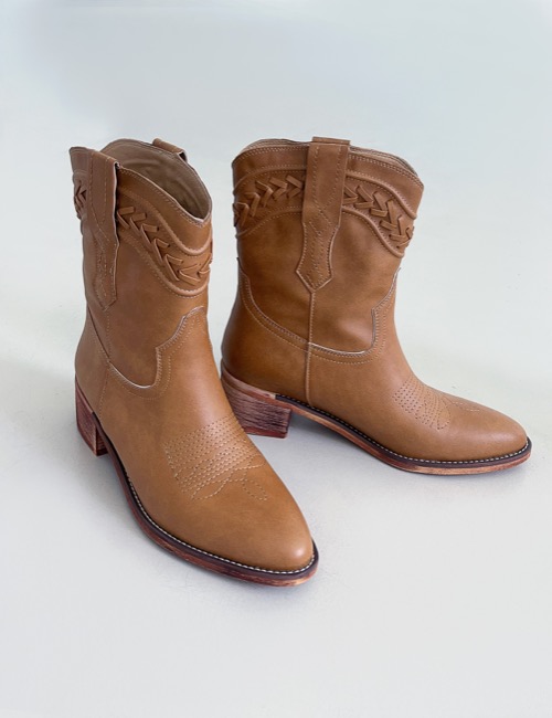 vintage western middle boots
