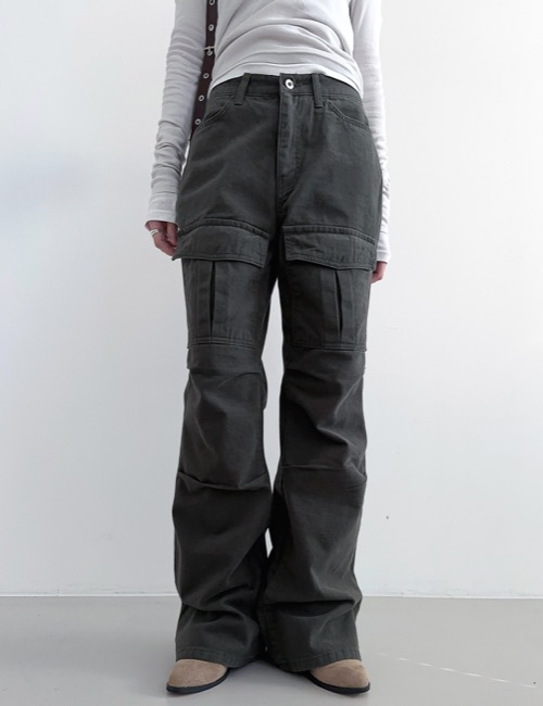 soft pitch cargo boots-cut pants