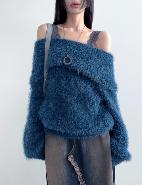 fur loose off shoulder knit