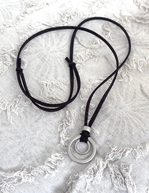 double ring suede necklace